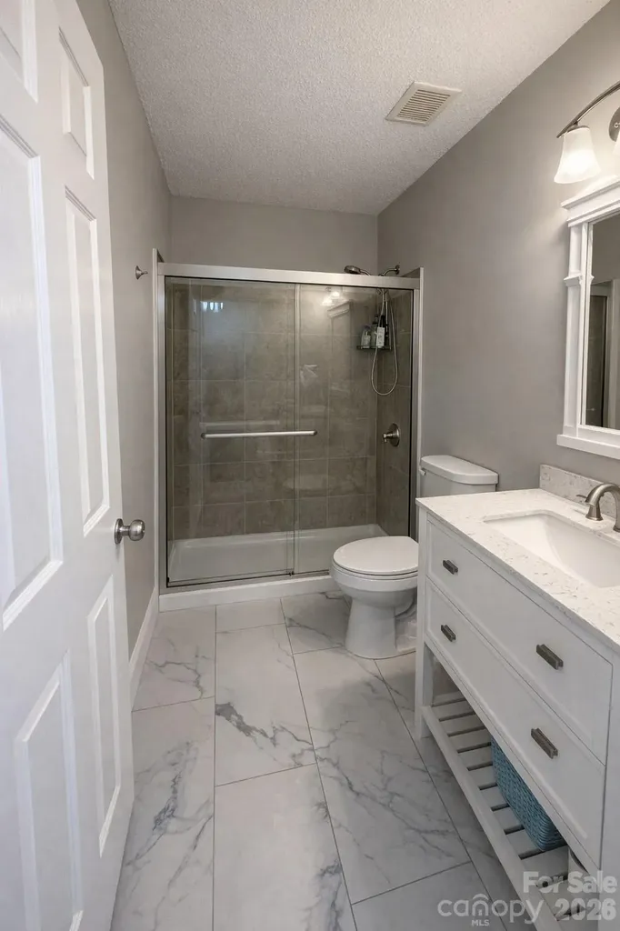 7531 Woodknoll Drive Charlotte NC 28217
