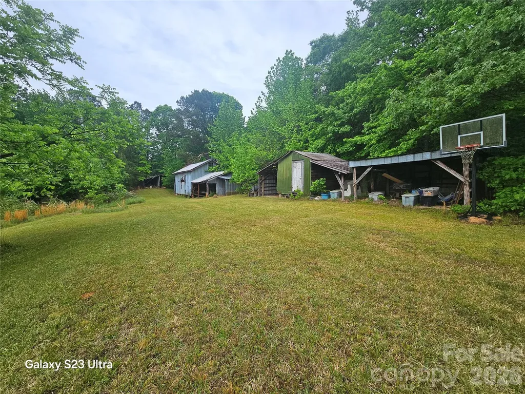 11056 Us Highway 52 Highway N Wadesboro NC 28170