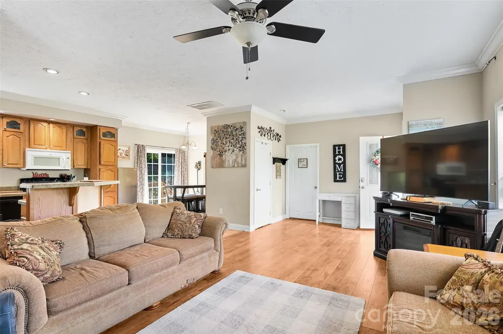 371 Starnes Cove Road Candler NC 28715