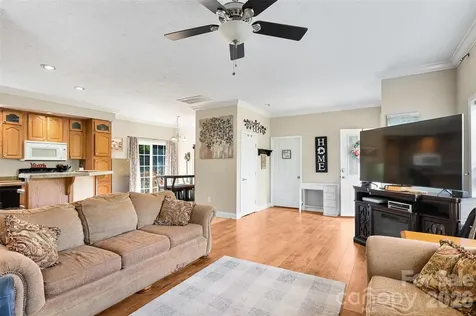 371 Starnes Cove Road Candler NC 28715