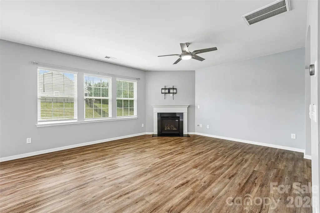 2022 Napa Valley Drive Waxhaw NC 28173