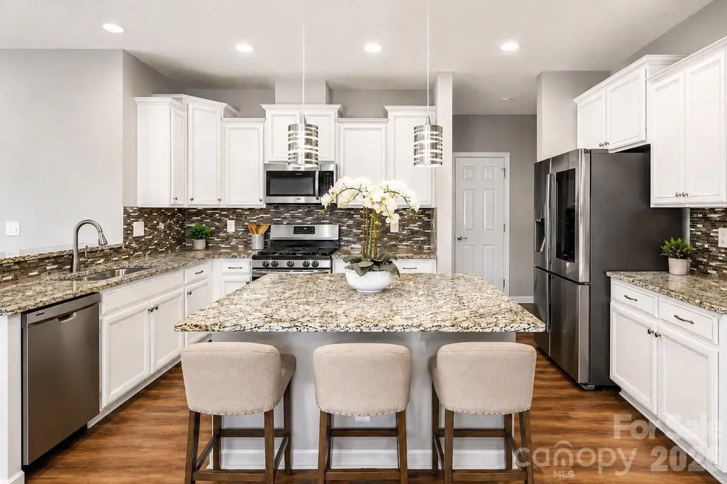 2022 Napa Valley Drive Waxhaw NC 28173