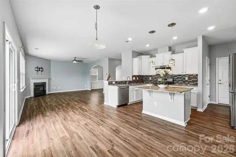 2022 Napa Valley Drive Waxhaw NC 28173