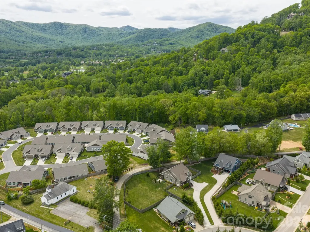 10 Starwood Valley Trail Arden NC 28704
