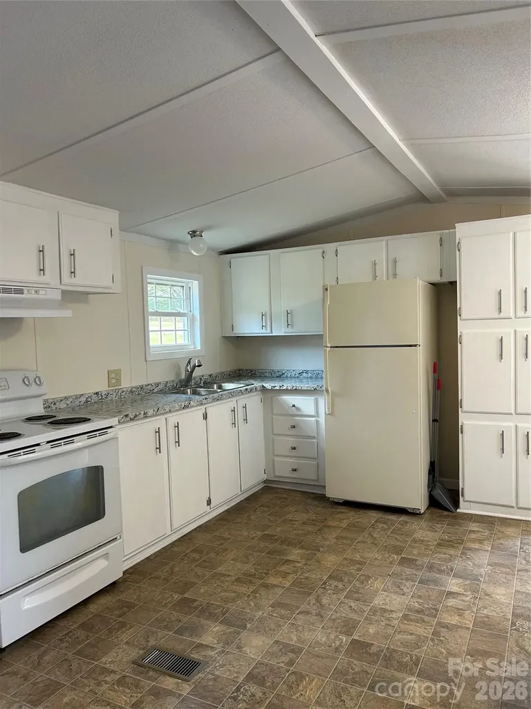 118 Perennial Gardens Lane Rutherfordton NC 28139