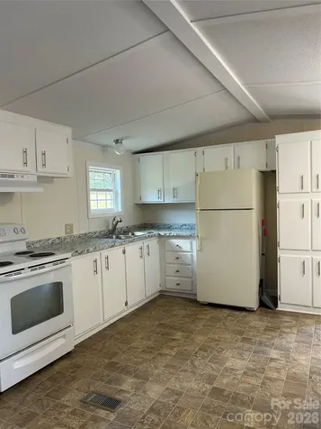 118 Perennial Gardens Lane Rutherfordton NC 28139