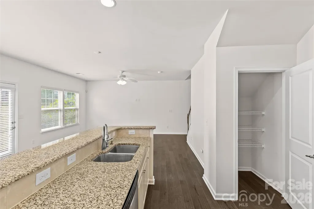 2435 Alyssa Lane Charlotte NC 28208