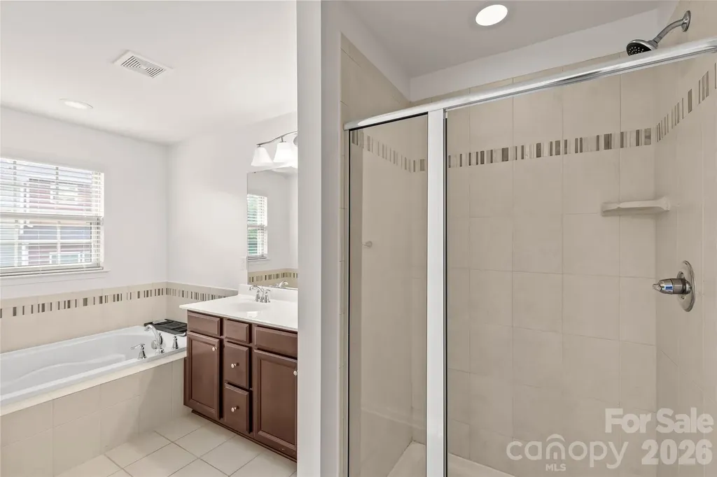 2435 Alyssa Lane Charlotte NC 28208