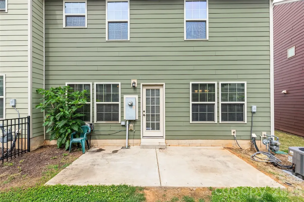 2435 Alyssa Lane Charlotte NC 28208