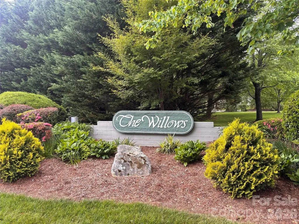 39 Tisha Lane Hendersonville NC 28739