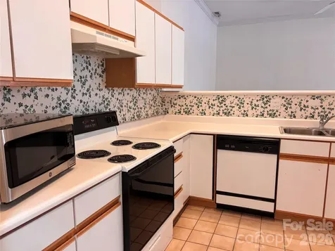 39 Tisha Lane Hendersonville NC 28739