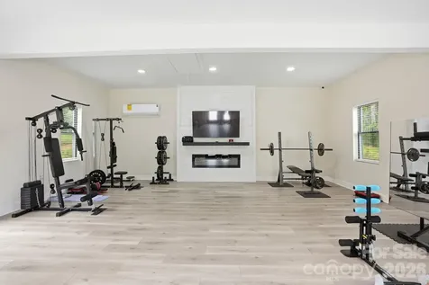 8508 Max Meadows Drive Charlotte NC 28227