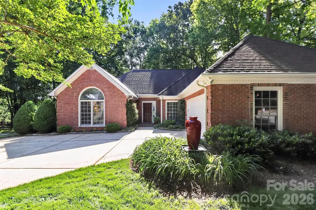 8902 Taunton Drive Huntersville NC 28078