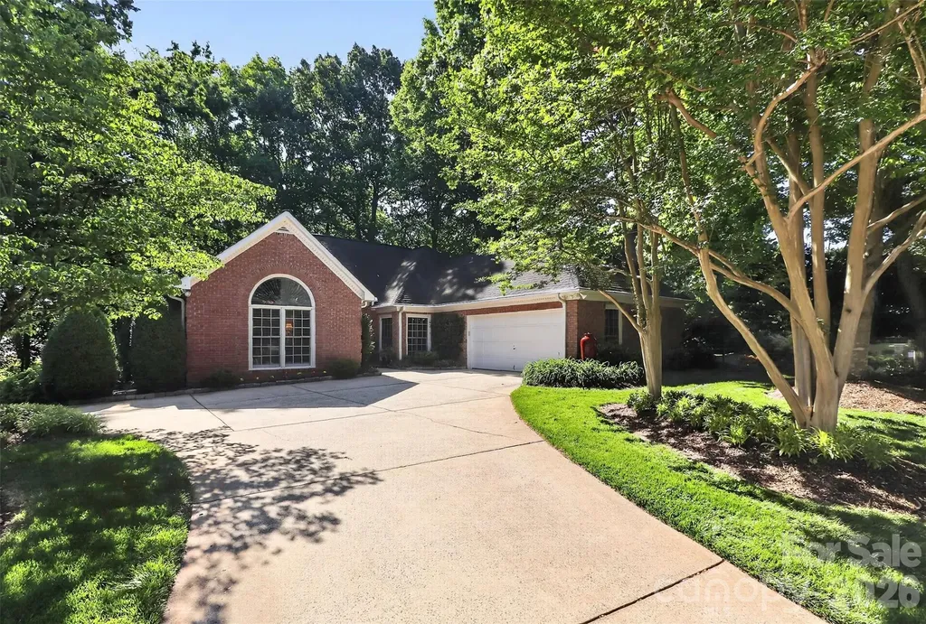 8902 Taunton Drive Huntersville NC 28078