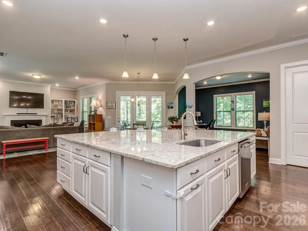 121 Enclave Boulevard Matthews NC 28104