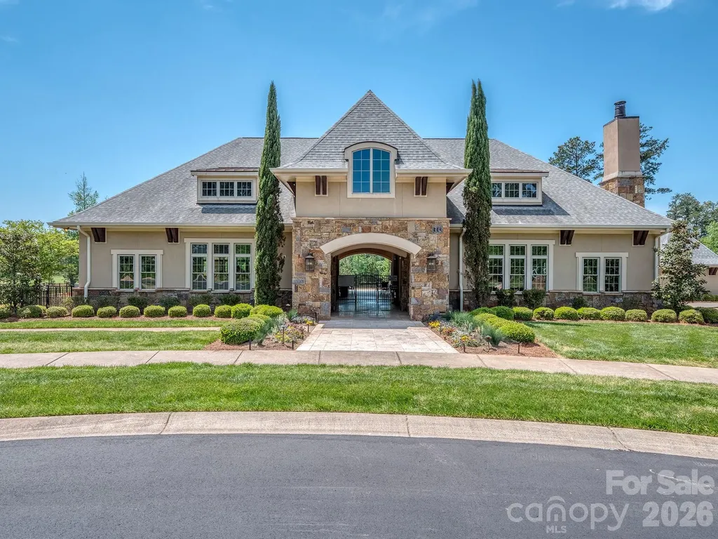 121 Enclave Boulevard Matthews NC 28104