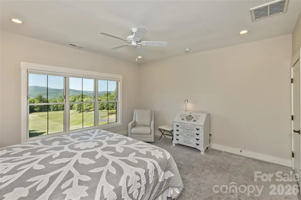96 Copper Valley Lane Hendersonville NC 28739
