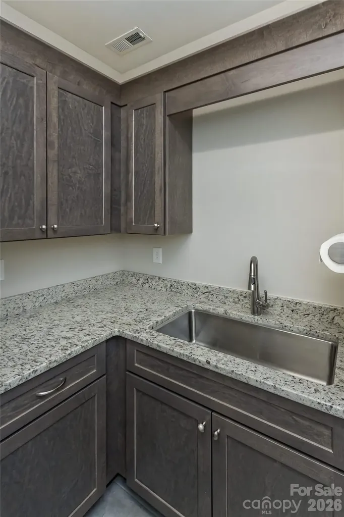 96 Copper Valley Lane Hendersonville NC 28739