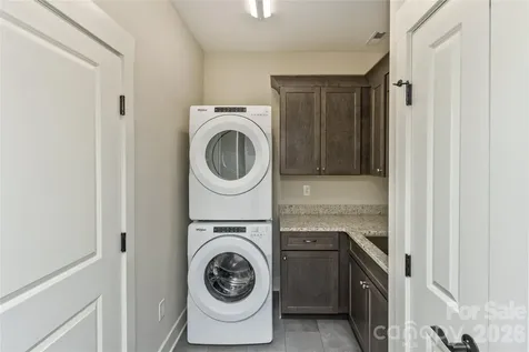 96 Copper Valley Lane Hendersonville NC 28739