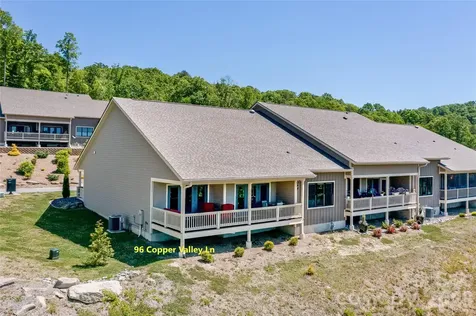 96 Copper Valley Lane Hendersonville NC 28739