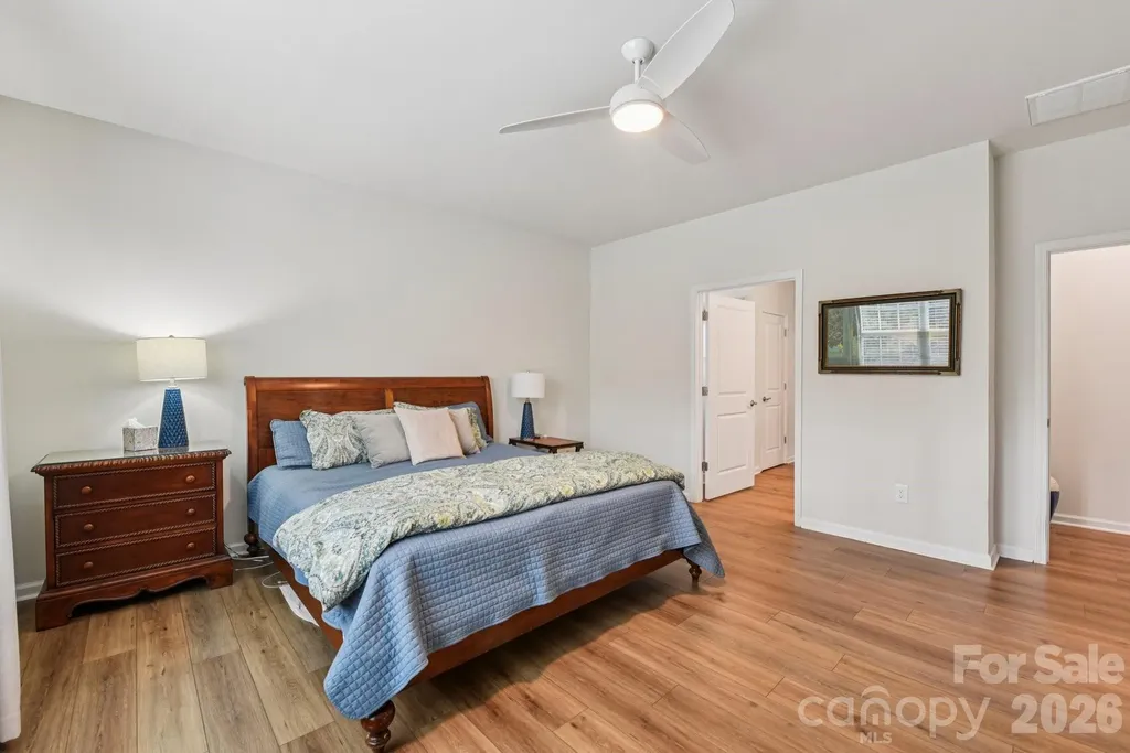 1328 Dali Boulevard Mount Holly NC 28120