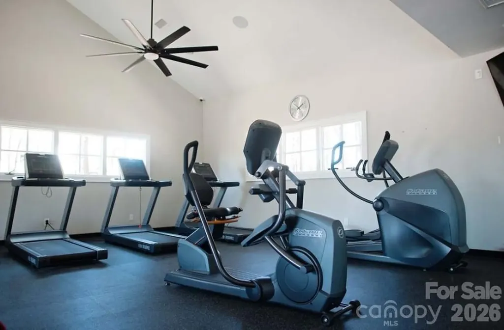 1328 Dali Boulevard Mount Holly NC 28120