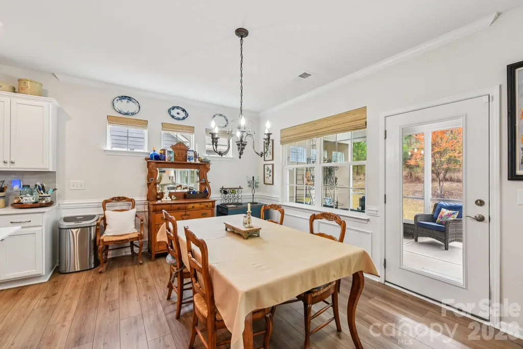 1328 Dali Boulevard Mount Holly NC 28120