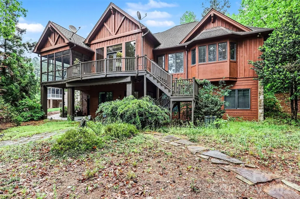 621 Crystal Bay Drive Denton NC 27239