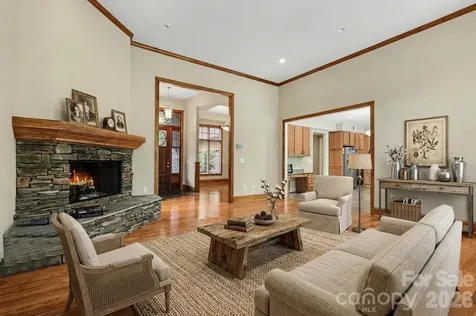 621 Crystal Bay Drive Denton NC 27239