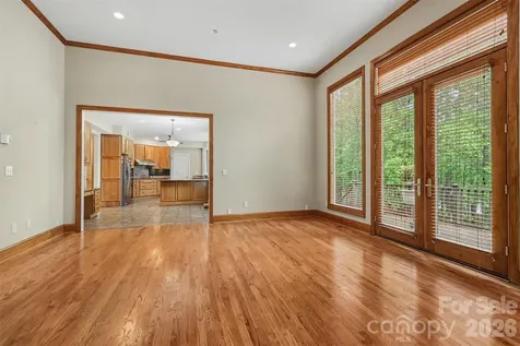 621 Crystal Bay Drive Denton NC 27239