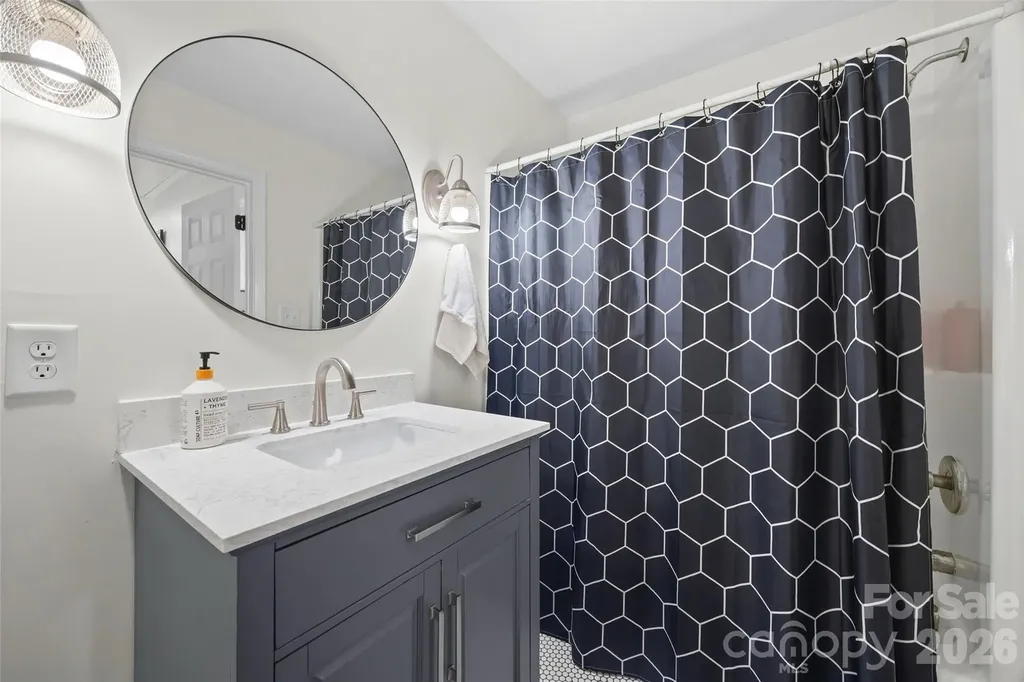 517 Raintree Drive Matthews NC 28104