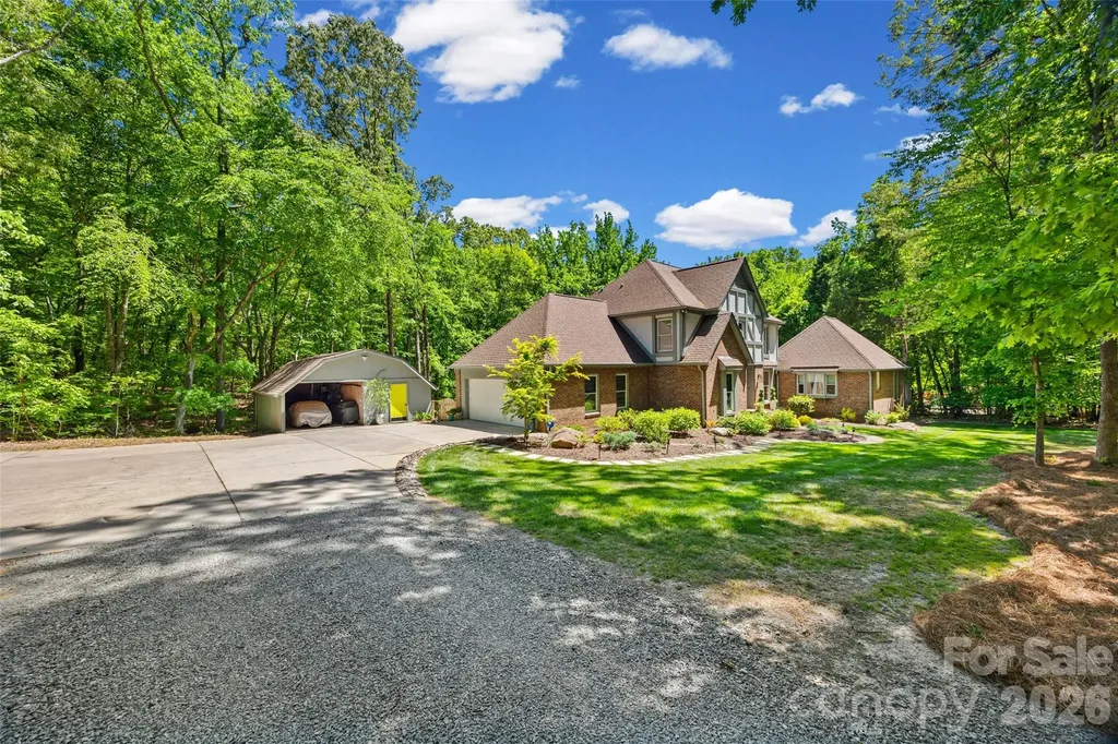 517 Raintree Drive Matthews NC 28104
