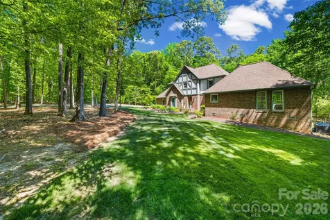 517 Raintree Drive Matthews NC 28104