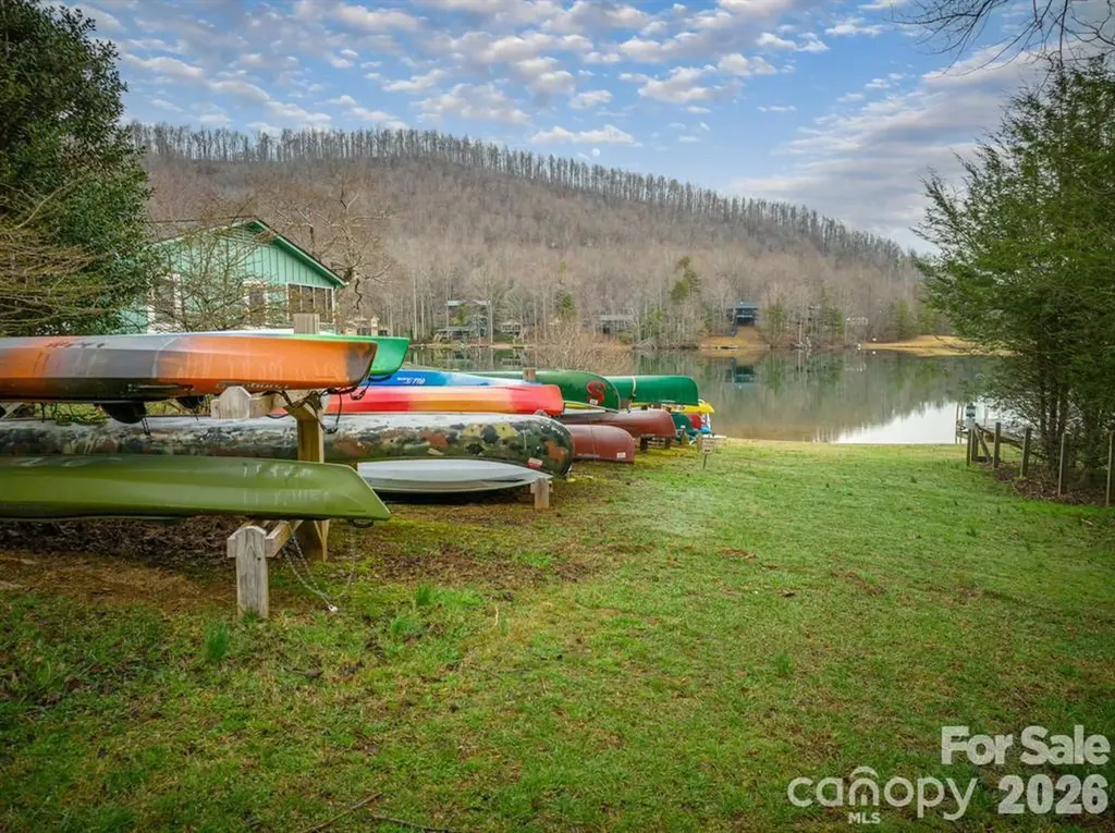 586 Tanglewood Lane Saluda NC 28773