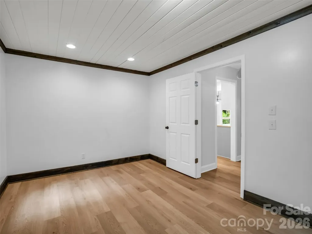104 Lakeridge Road Lake Lure NC 28746