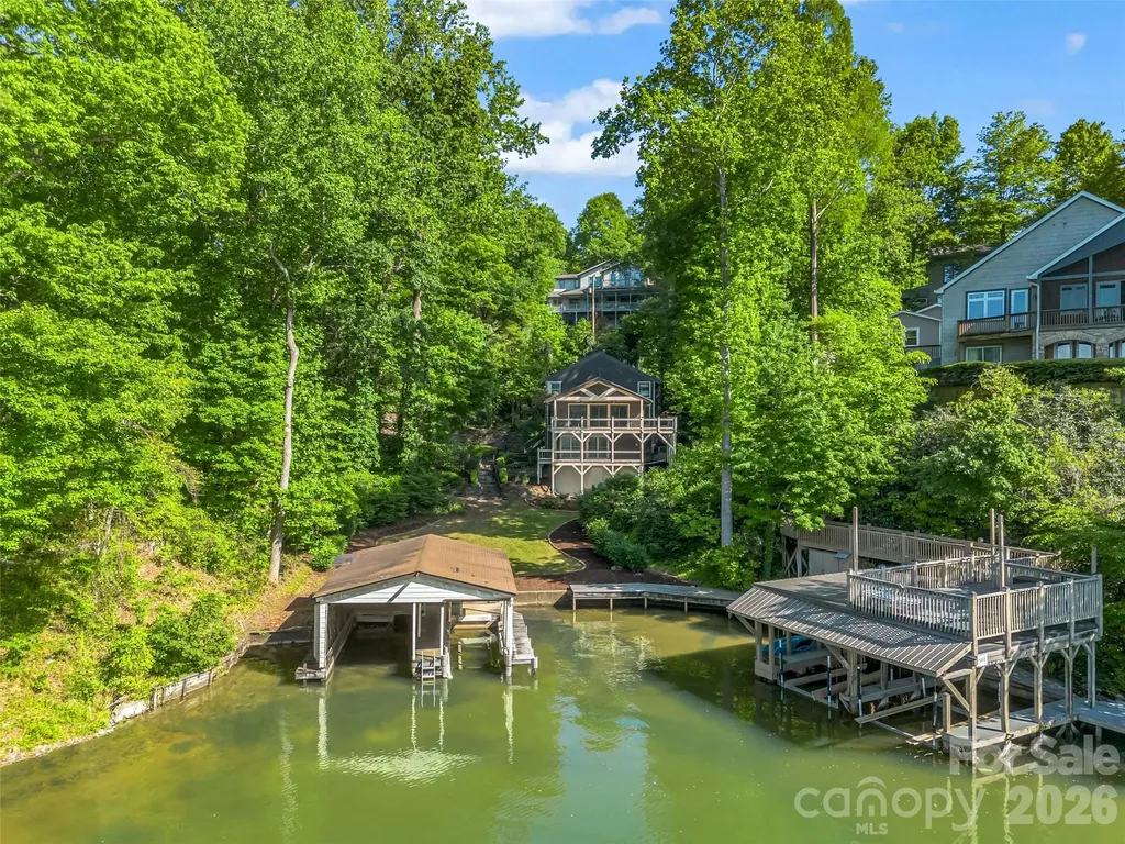104 Lakeridge Road Lake Lure NC 28746