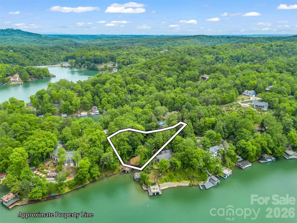 104 Lakeridge Road Lake Lure NC 28746