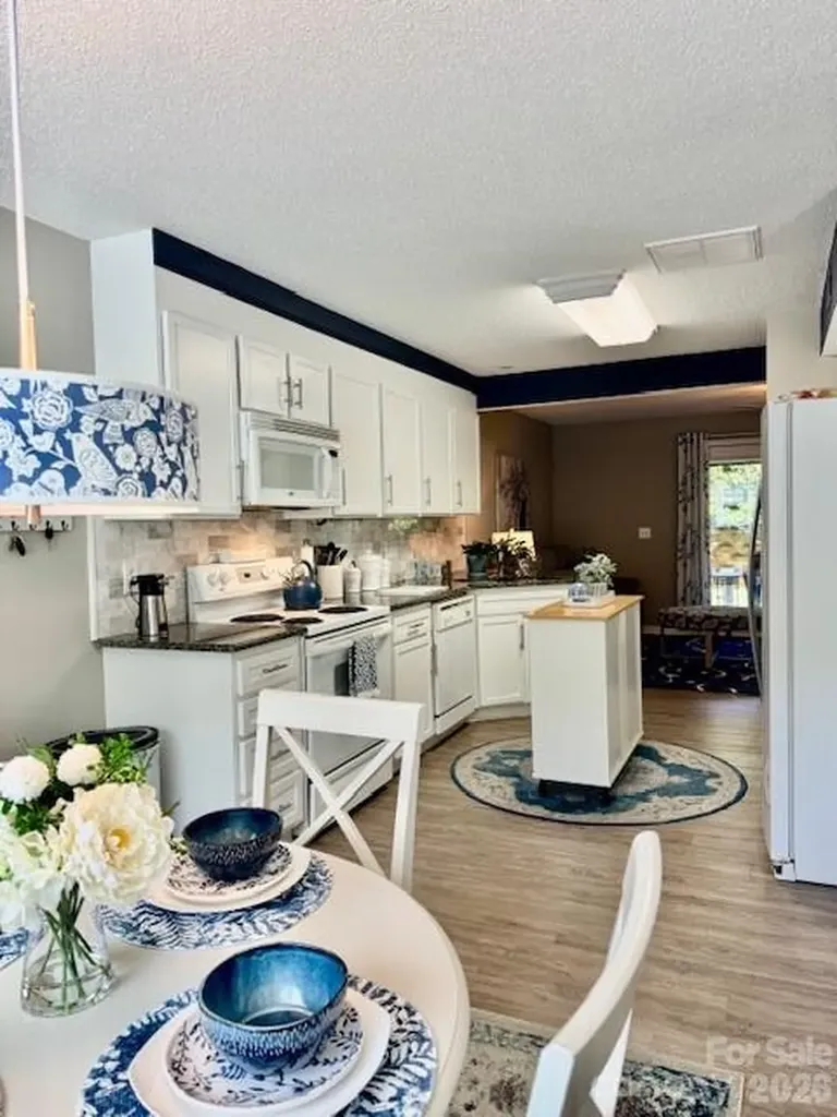 3261 White Oak Court Claremont NC 28610