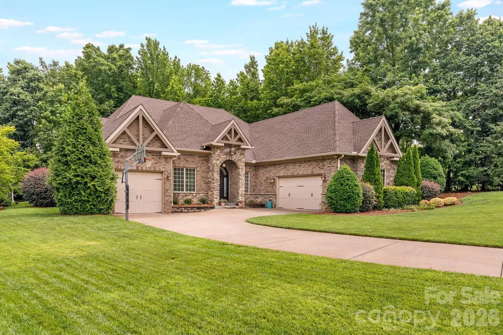 1206 Delaney Drive Matthews NC 28104