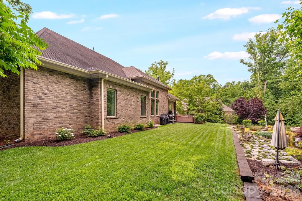 1206 Delaney Drive Matthews NC 28104