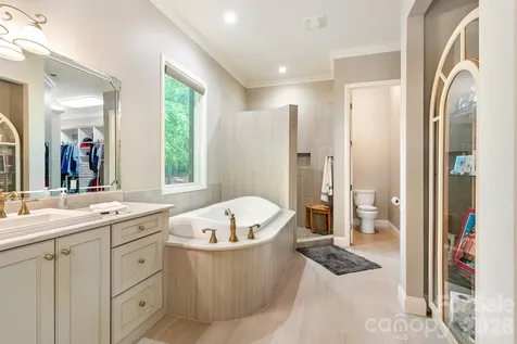 1206 Delaney Drive Matthews NC 28104