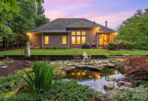 1206 Delaney Drive Matthews NC 28104