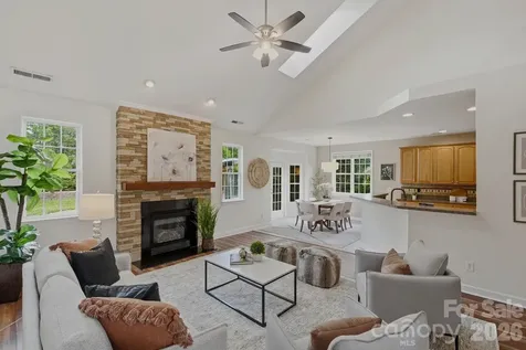 2721 Liberty Hall Court Waxhaw NC 28173