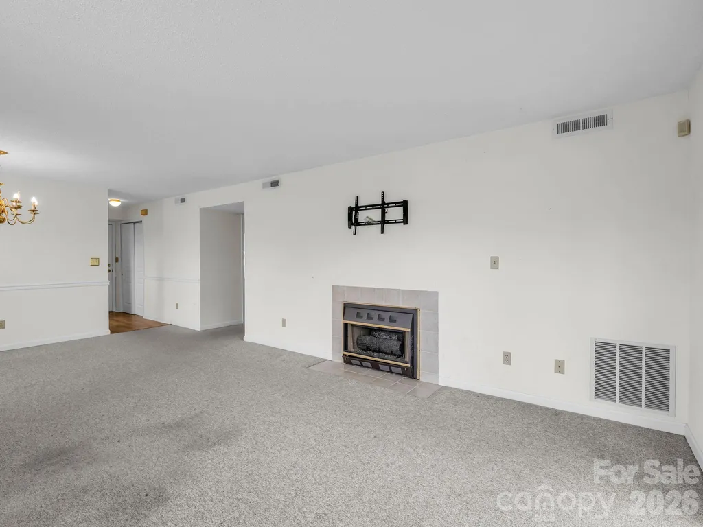 3005 Sagamore Lane Asheville NC 28806