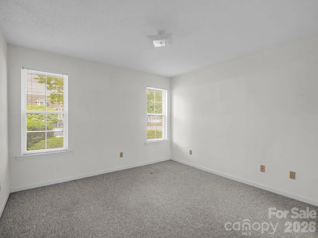 3005 Sagamore Lane Asheville NC 28806