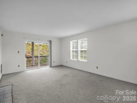 3005 Sagamore Lane Asheville NC 28806