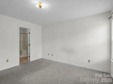 3005 Sagamore Lane Asheville NC 28806