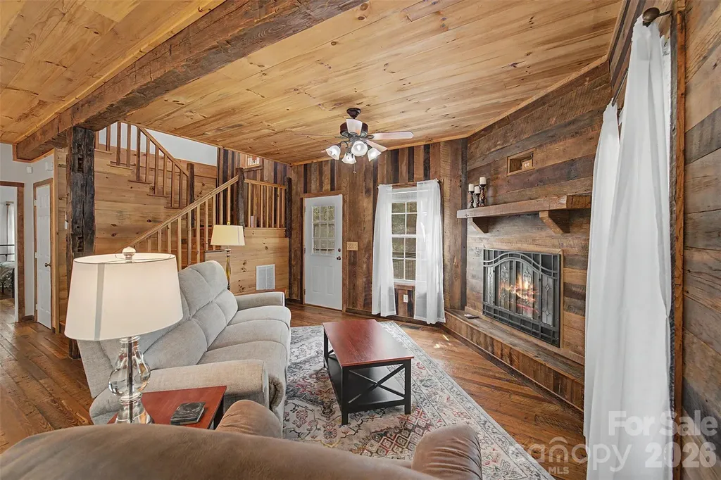 138 Hubbell Lane Robbinsville NC 28771