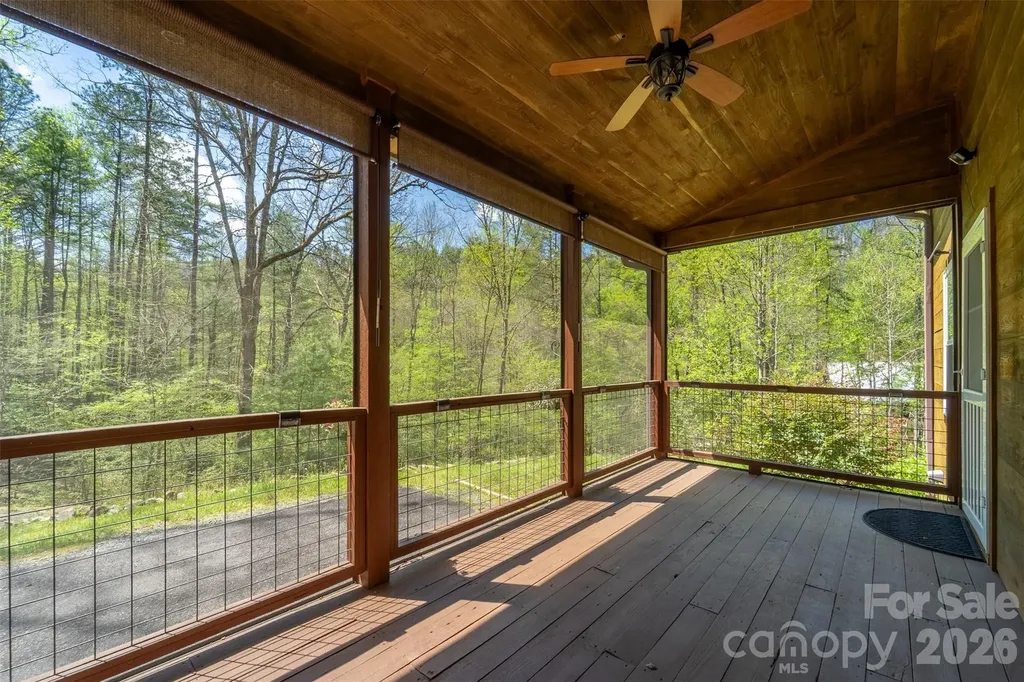 138 Hubbell Lane Robbinsville NC 28771