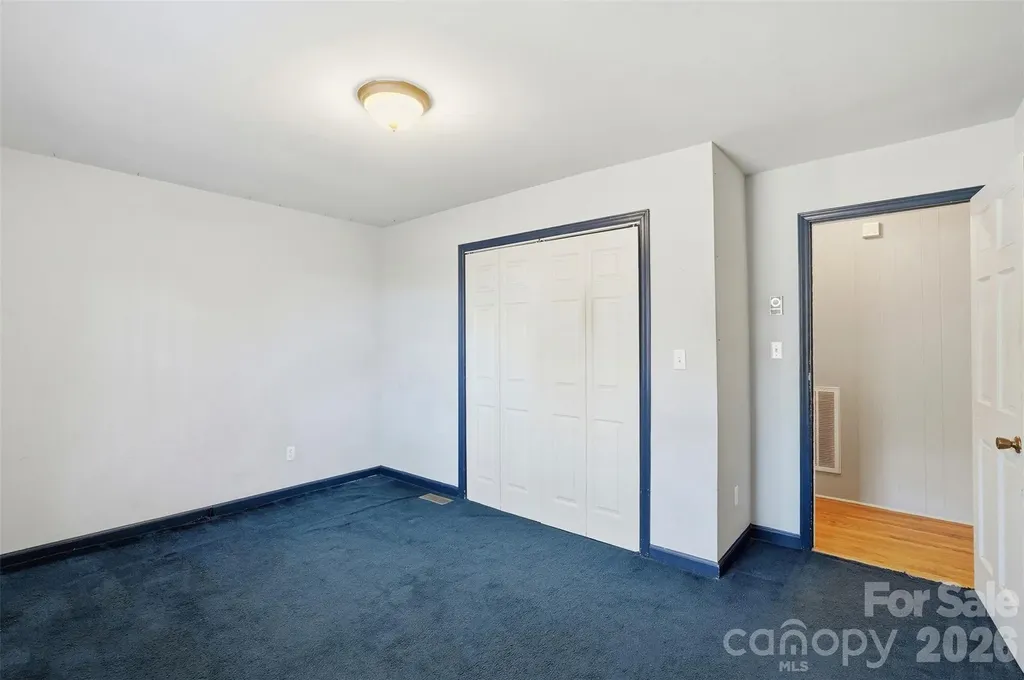 324 Pawley Drive Charlotte NC 28214